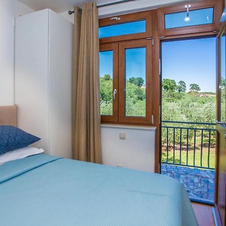 Apartment Rosse Porec Esterno foto