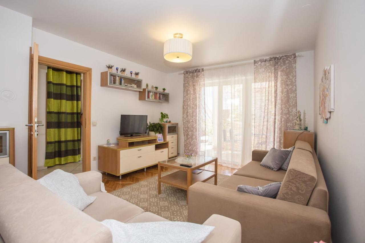 Apartment Rosse Porec Esterno foto