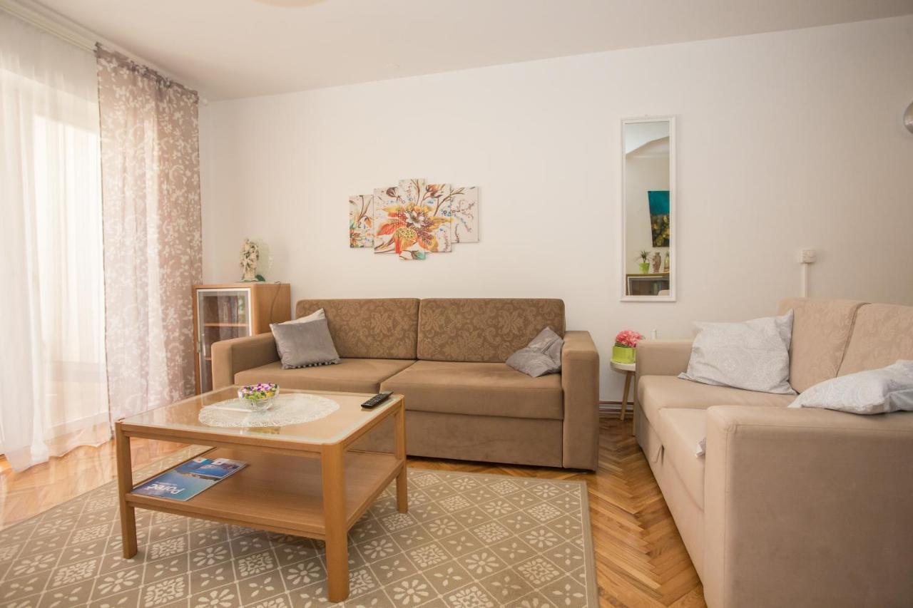 Apartment Rosse Porec Esterno foto